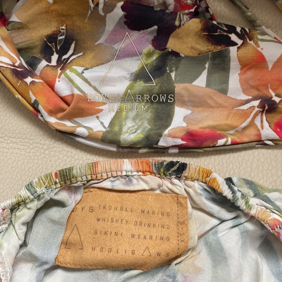 Boys + Arrows 3 piece bikini set size medium - Picture 4 of 6